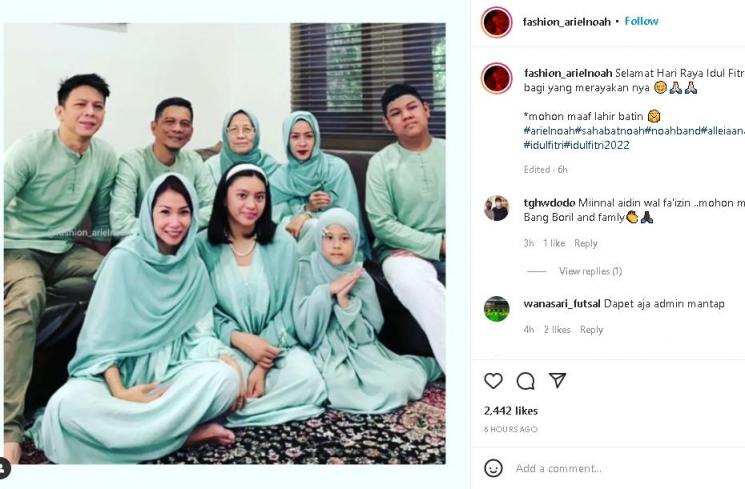 Ariel NOAH dan keluarga saat Lebaran (instagram/@fashion_arielnoah)