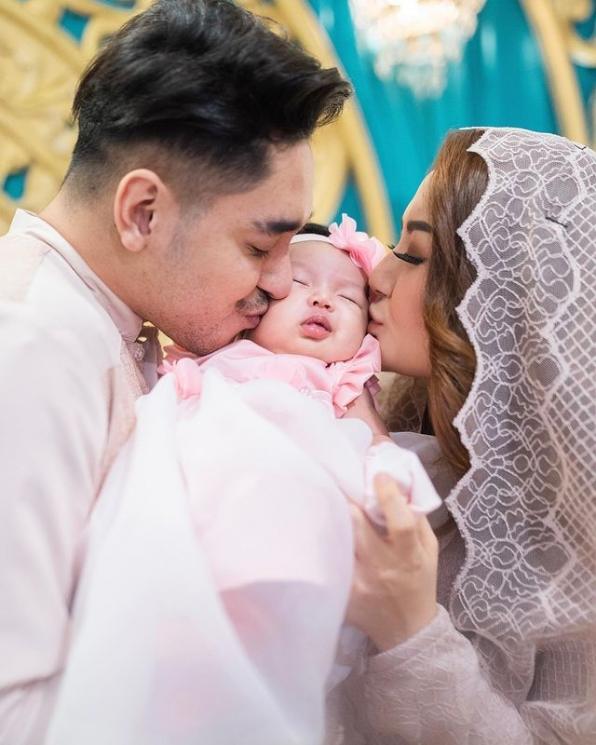 Artis Rayakan Lebaran Pertama sebagai Orang Tua. (Instagram/sitibadriahh)