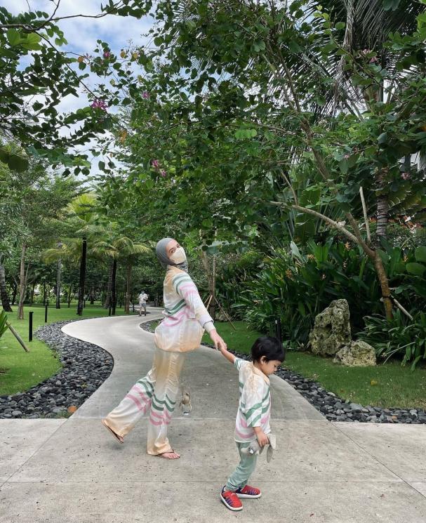 Potret Terkini Anak Arya Saloka dan Putri Anne (Instagram/@anneofficial1990)