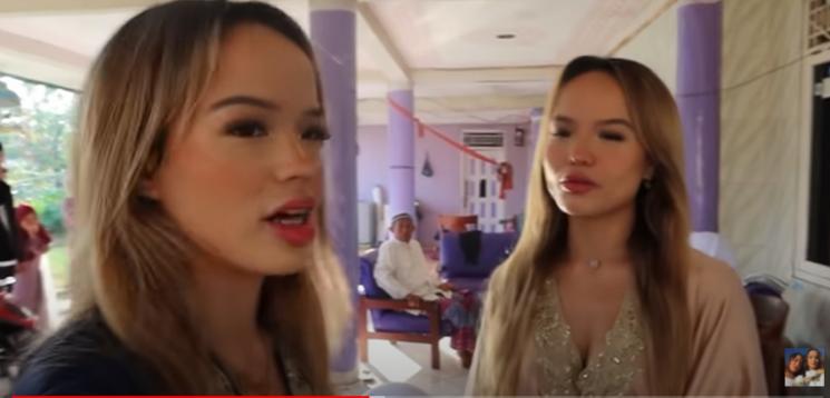Momen The Connell Twins lebaran di kampung. (YouTube/The Connell Twins)