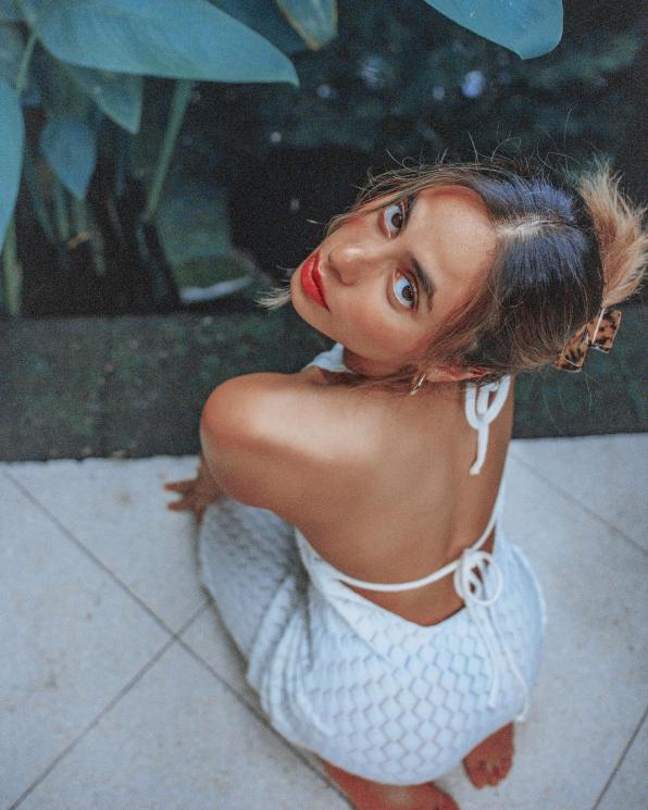 Potret Valerie Thomas Nyaman Tampil Seksi. (Instagram/valerieethomas)