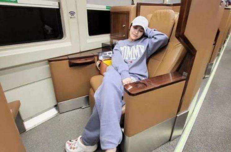 Potret Liburan Ayu Ting Ting di Yogyakarta. (Instagram/ayutingting92)