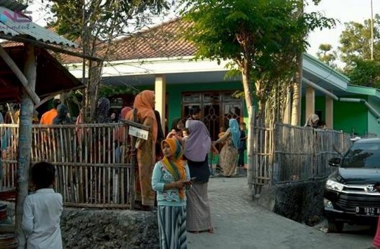 Rumah Merry Asisten Raffi Ahmad di Kampung. (YouTube/RANS Entertainment)