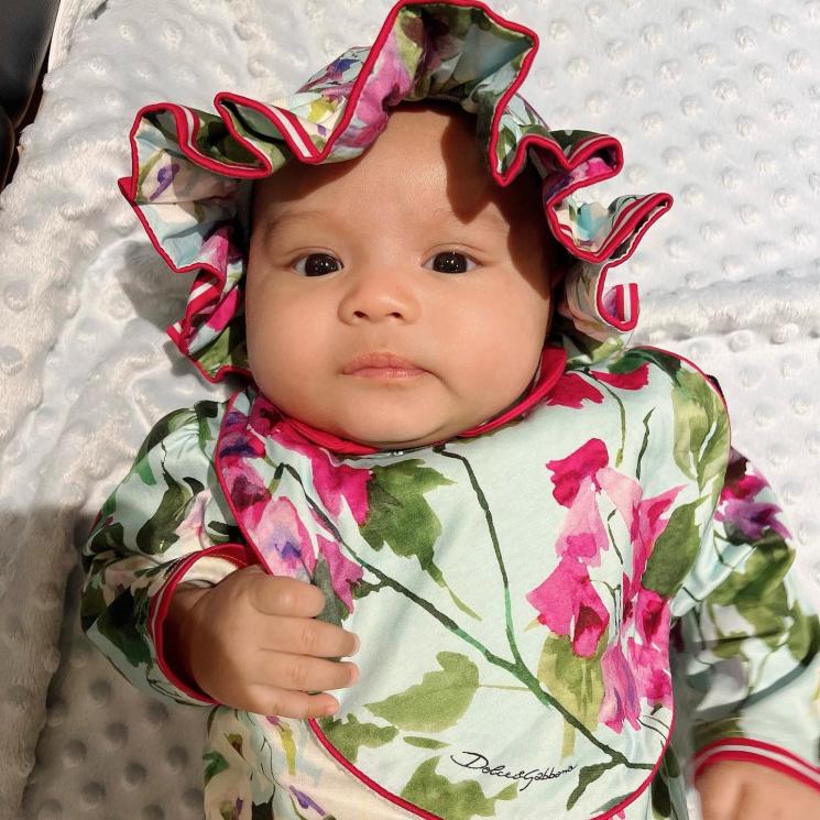 Ekspresi Baby Ameena saat Difoto (Instagram/@ameenaatta)