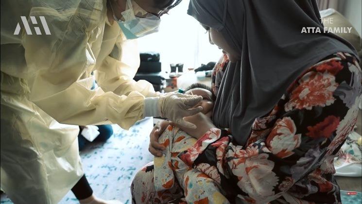 Momen Baby Ameena Lakukan Swab (YouTube/AH)