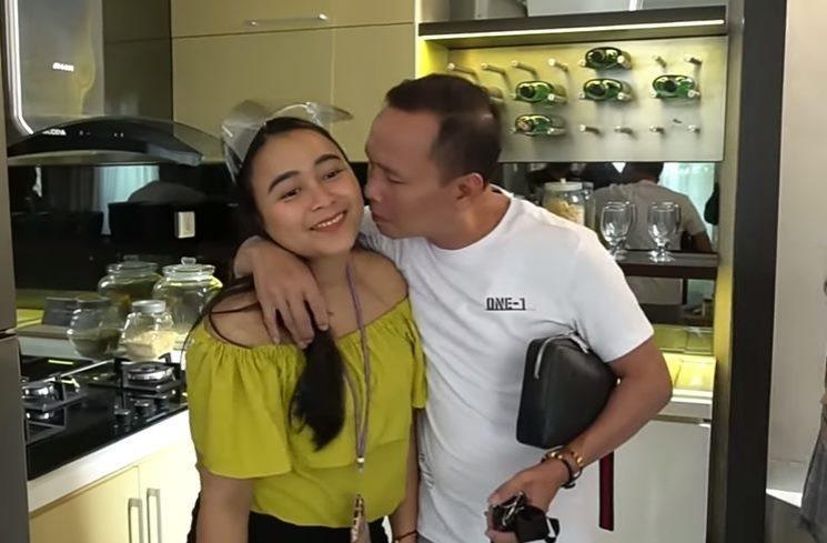 Rumah Syifa Adik Ayu Ting Ting. (YouTube/Qiss You TV)