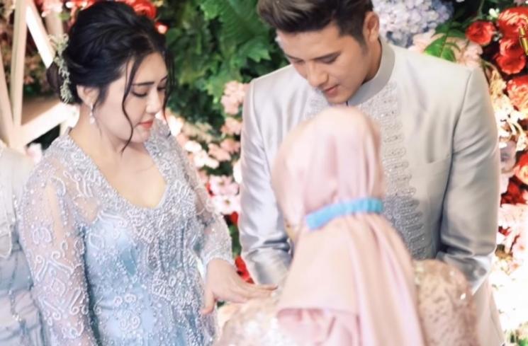Momen kedekatan Chevra Yolandi dengan keluarga Via Vallen (Instagram/@viavallen)