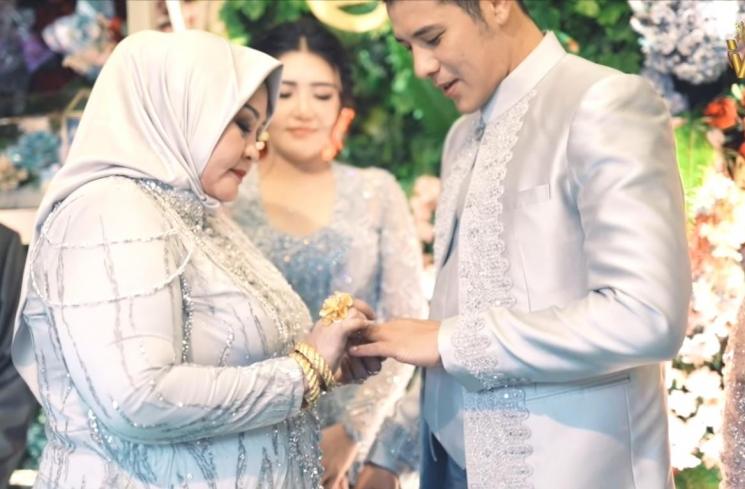 Momen kedekatan Chevra Yolandi dengan keluarga Via Vallen (Instagram/@viavallen)