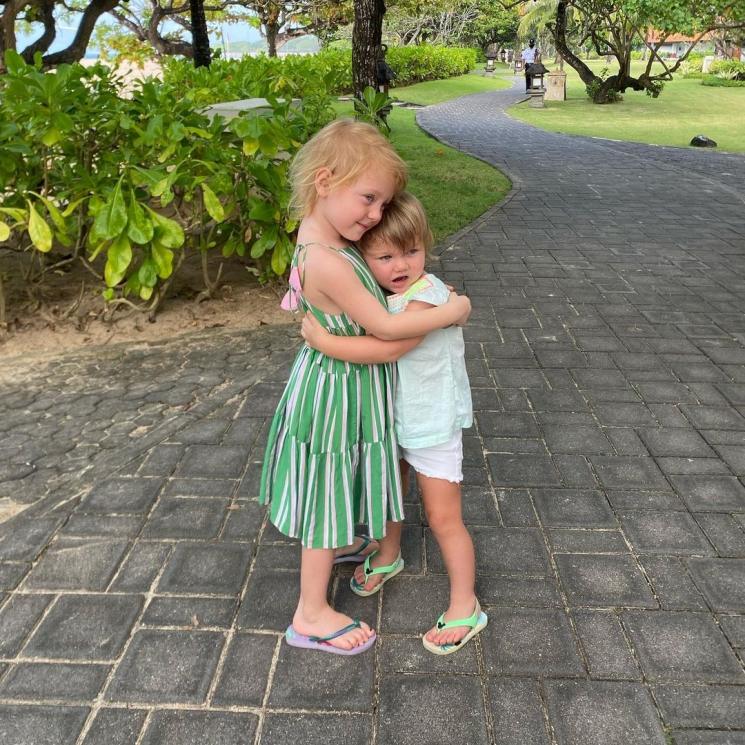 Potret Kedua Anak Marissa Nasution Bermata Biru (instagram/marissaln)