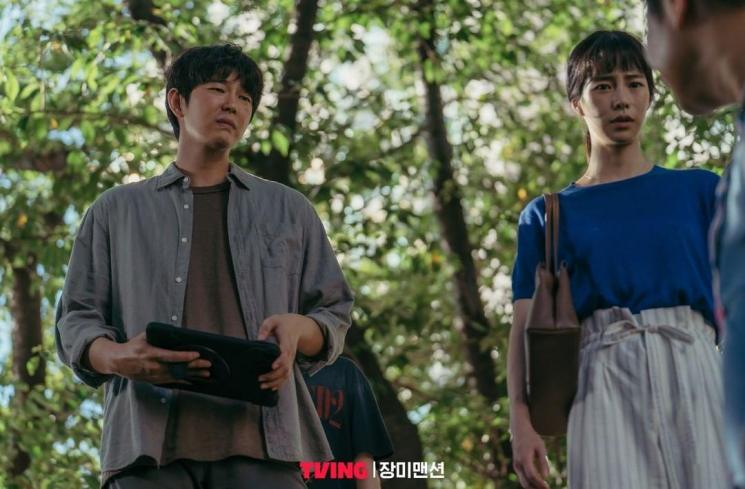 Potret Yoon Kyun Sang di Rose Mansion (Instagram/@tving.official)