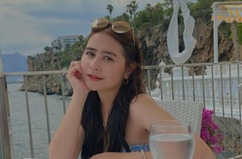 Prilly Latuconsina Bikin Heboh usai Dilamar Henry Lau Eks Suju: Pakai Adat Apa Ya?