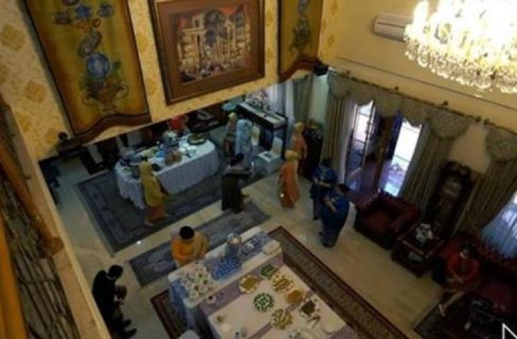 Potret Rumah Mertua Artis.