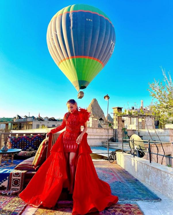 Potret Eva Belisima Mantan Kiwil Liburan di Cappadocia Turki (instagram/eva_belisima)