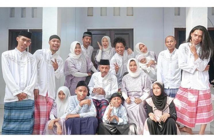 Momen Akrab Indah Permatasari dan Mertua (YouTube/Indah Permatasari)