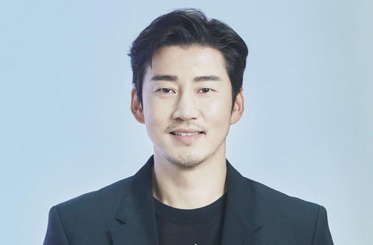 Potret Yoon Kye Sang di Kiss Sixth Sense (Instagram/@disneypluskr)