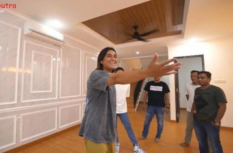 Potret Rumah Billy Syahputra Usai Renovasi. (YouTube/ Billy Syahputra)