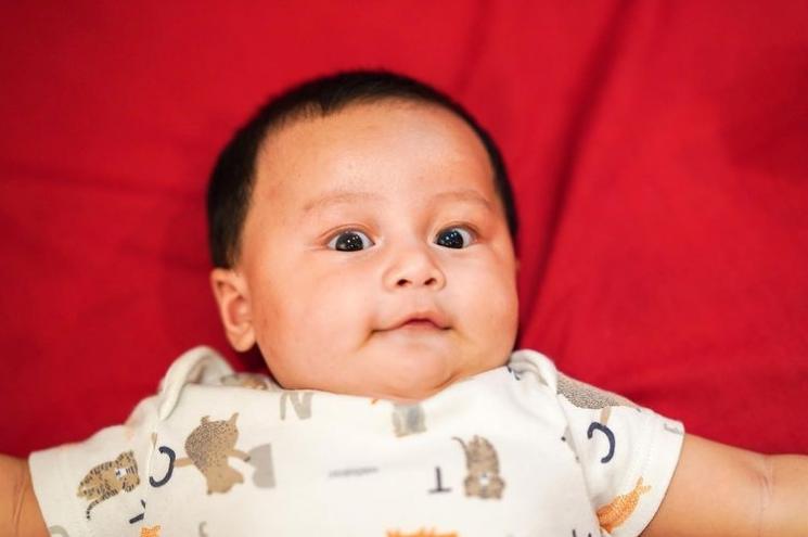Potret Gemas Bayi Artis Saat Melotot(Instagram/@kenzoeldragowong)