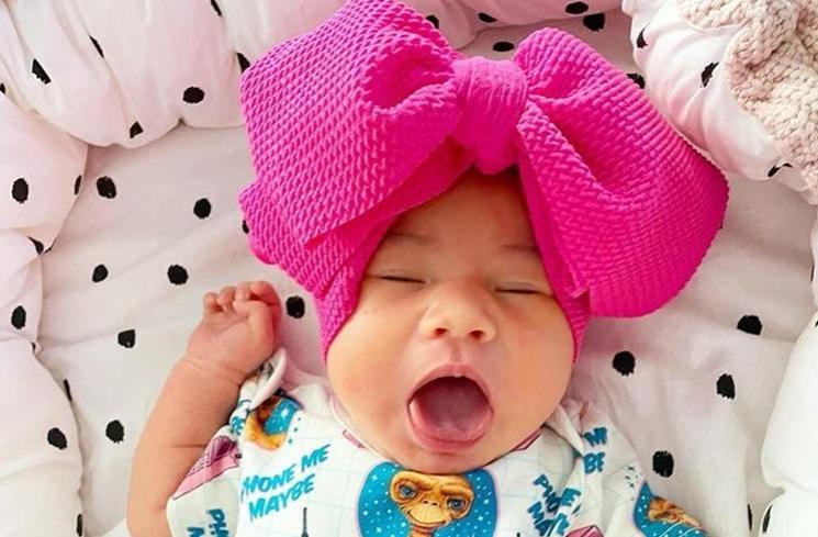 Potret Millicent Mae Anak Derby Romero. (Instagram/miss_adinda_mae)