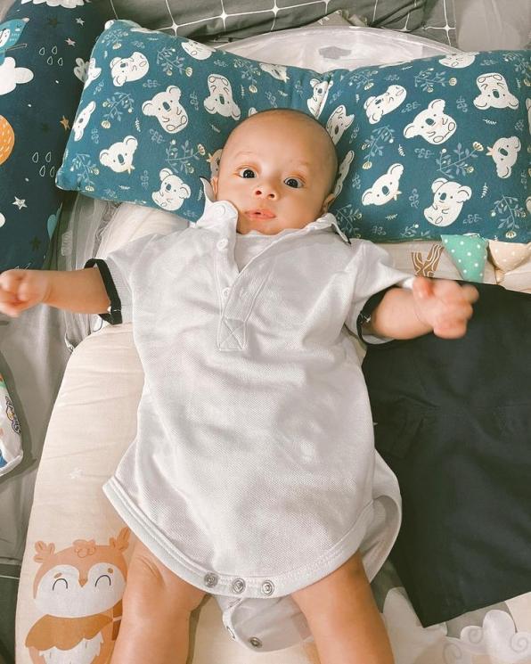 Potret Gemas Bayi Artis Saat Melotot(Instagram/arshaka_mbayang)
