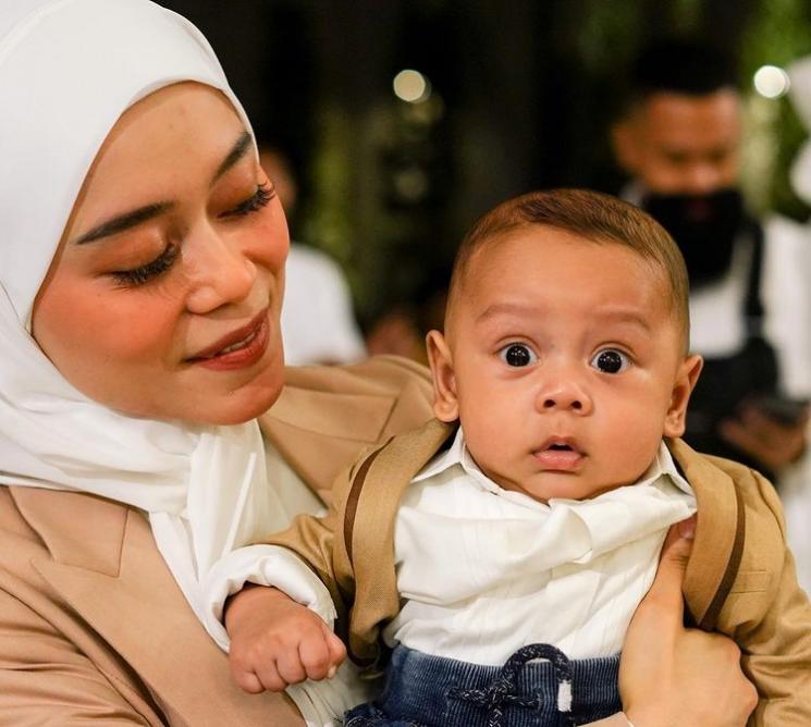 Potret Gemas Bayi Artis Saat Melotot(Instagram/@lestykejora) 