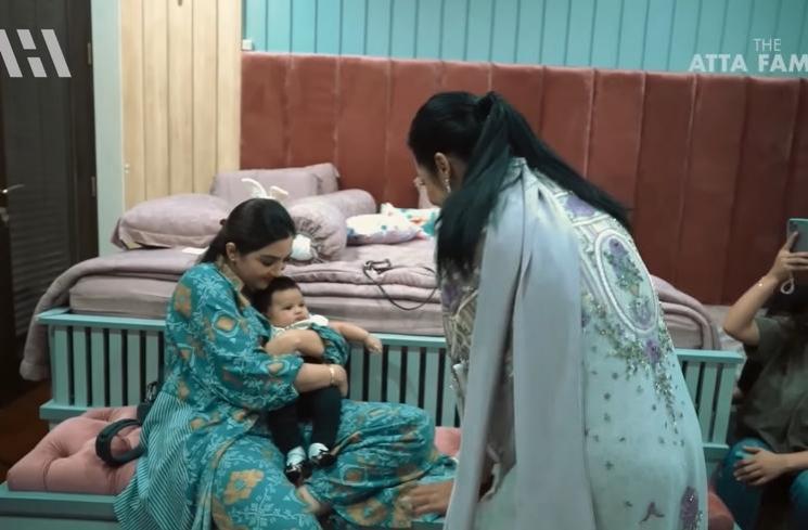 Potret Krisdayanti dan Ashanty Main Bareng Ameena (YouTube/AH)