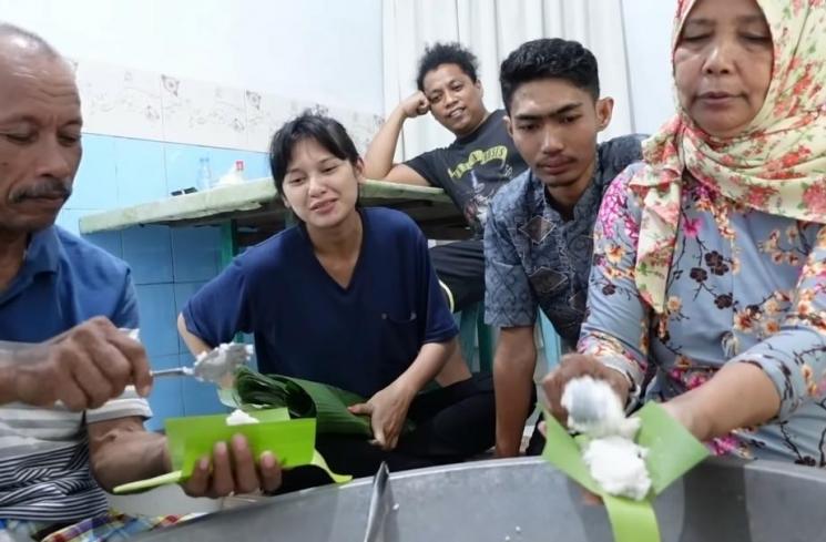 Rumah Arie Kriting di Kampung Halaman (YouTube Indah Permatasari)