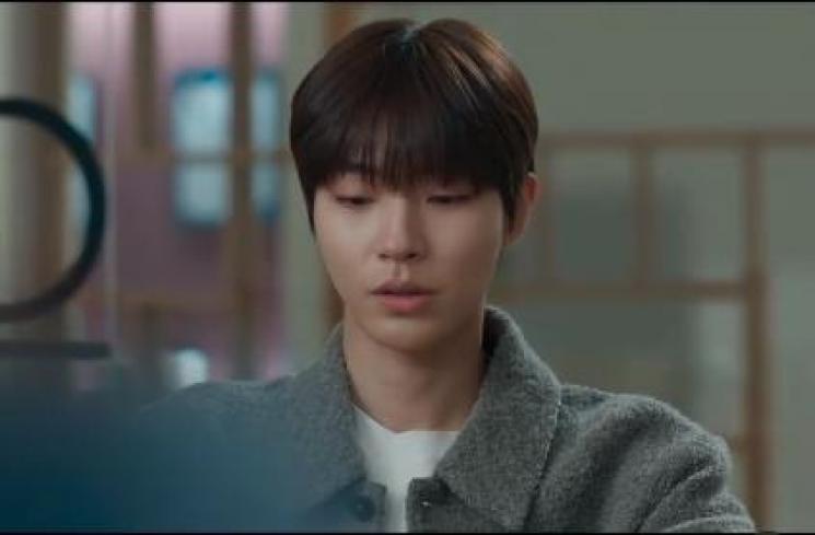 Potret Hwang In Yeop di Why Her? (Instagram/@sbsdrama.official)