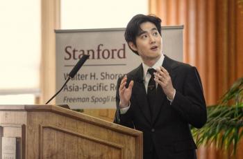 Pidato di Universitas Stanford, Suho EXO Tuai Pujian Netizen