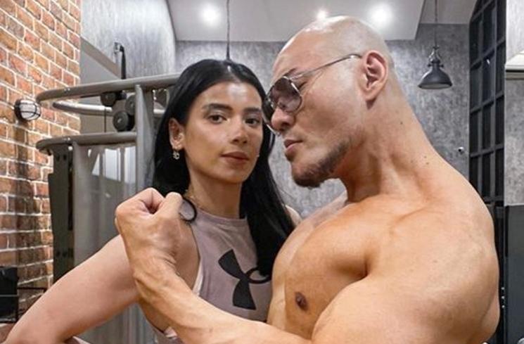 Momen mesra Sabrina Chairunnisa dan Deddy Corbuzier (Instagram/@sabrinachairunnisa_)