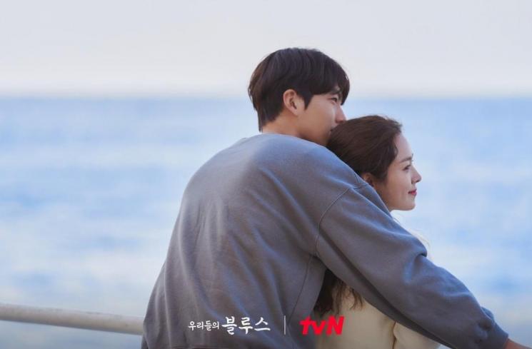 Potret Romantis Kim Woo Bin dan Han Ji Min (Instagram/@tvn_drama)