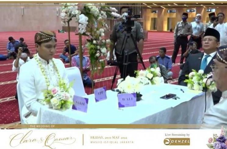 Momen Akad Masayu Clara dan Qausar Harta. (YouTube/MAQAU masayu & qausar)