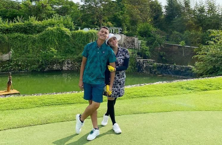 Potret Mesra Andhika Pratama dan Ussy Sulistiawaty (Instagram/@ussypratama)