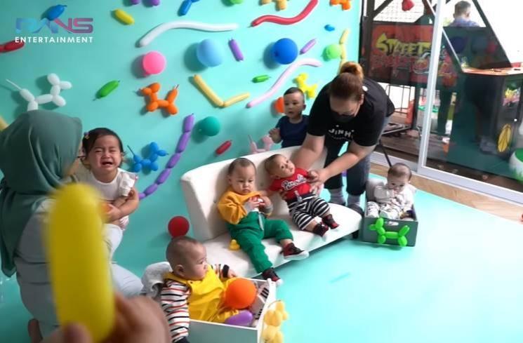 Momen pemotretan Bayi Sultan (YouTube/Rans Entertainment)