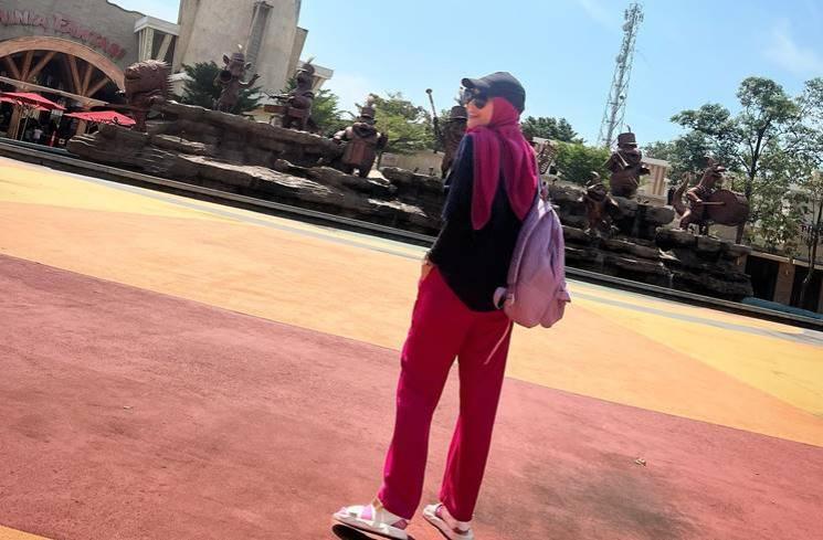 Potret Zaskia Adya Mecca Boyong Karyawan ke Dufan. (Instagram/@zaskiadyamecca)