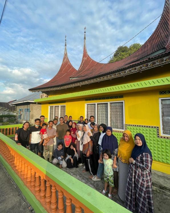 Momen Arief Muhammad Dinobatkan Jadi Duta Nasi Padang (Instagram/ariefmuhammad)