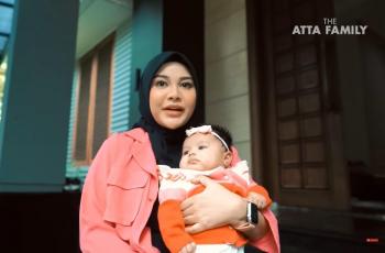 8 Potret Ameena di Baby Spa, Keenakan sampai Tertidur Pulas