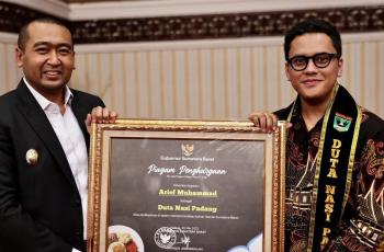 7 Momen Arief Muhammad Dinobatkan Jadi Duta Nasi Padang, Putra Daerah Kebanggaan Sumbar!