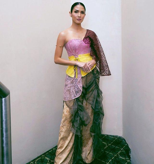 Potret Aulia Sarah ‘Badarawuhi’ Pamer Bahu. (Instagram/owliasarah)