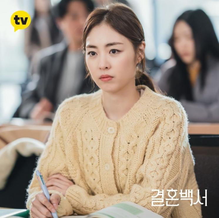 Pesona Lee Yeon Hee di Welcome to Wedding Hell (Instagram/@kakaotv.official)