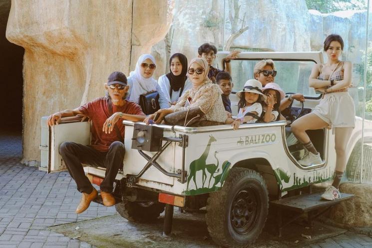 Potret Wika Salim Liburan Bareng Keluarga di Bali (instagram/wikasalim)