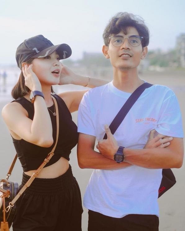 Potret Wika Salim Liburan Bareng Keluarga di Bali (instagram/wikasalim)