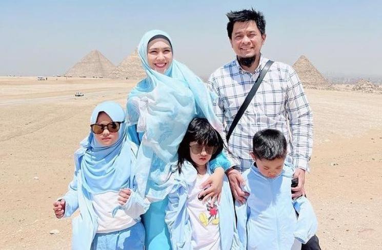 Liburan Oki Setiana Dewi di Mesir(Instagram/@okisetianadewi)