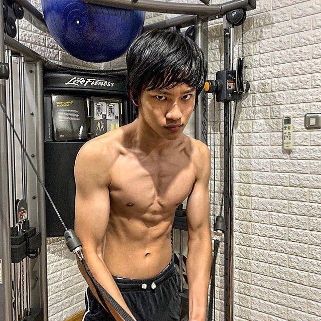Potret Transformasi Azka Corbuzier. (Instagram/azkacorbuzier)