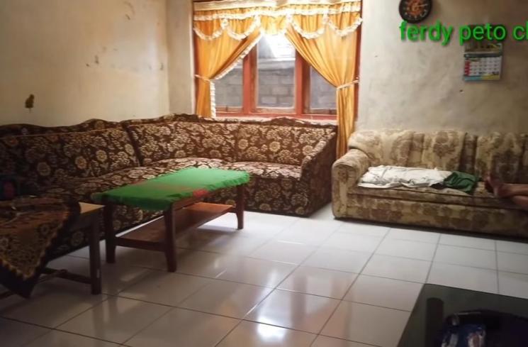 Rumah Betrand Peto di Manggarai NTT (YouTube Ferdy Peto)