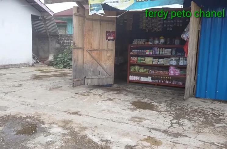 Rumah Betrand Peto di Manggarai NTT (YouTube Ferdy Peto)