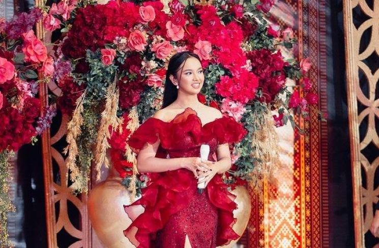 Pesona Lyodra Nyanyi di Acara Pernikahan(Instagram/@lyodraofficial)