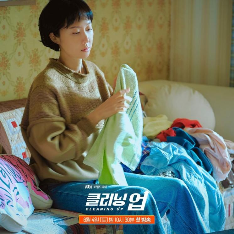Potret Yum Jung Ah di Cleaning Up (Instagram/jtbcdrama)