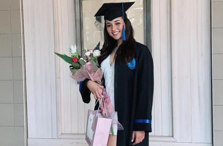 Adu Gaya Greta Irene dan Elizabeth Olsen(Instagram/@gretairn)