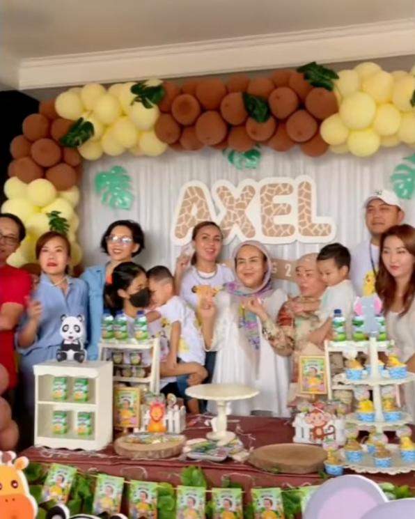 Potret Gala Sky ke Pesta Ultah Teman (instagram/dewizuhriati)