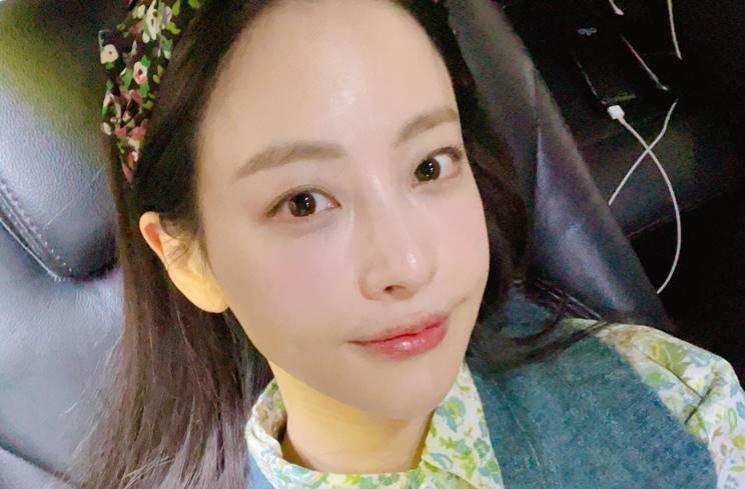 Aktris Korea Ultah Bulan Juni (Instagram/@ohvely22)